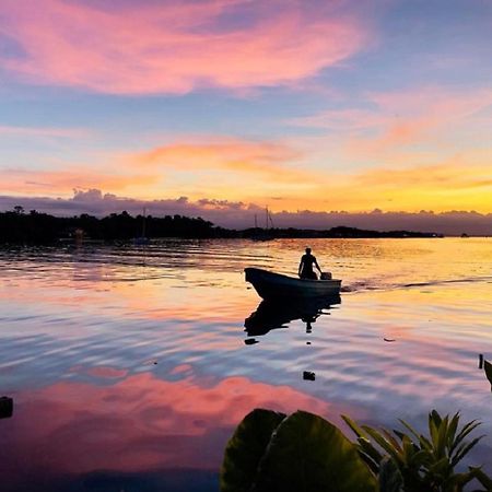 Villa Amaya โบกัสทาวน์ ภายนอก รูปภาพ