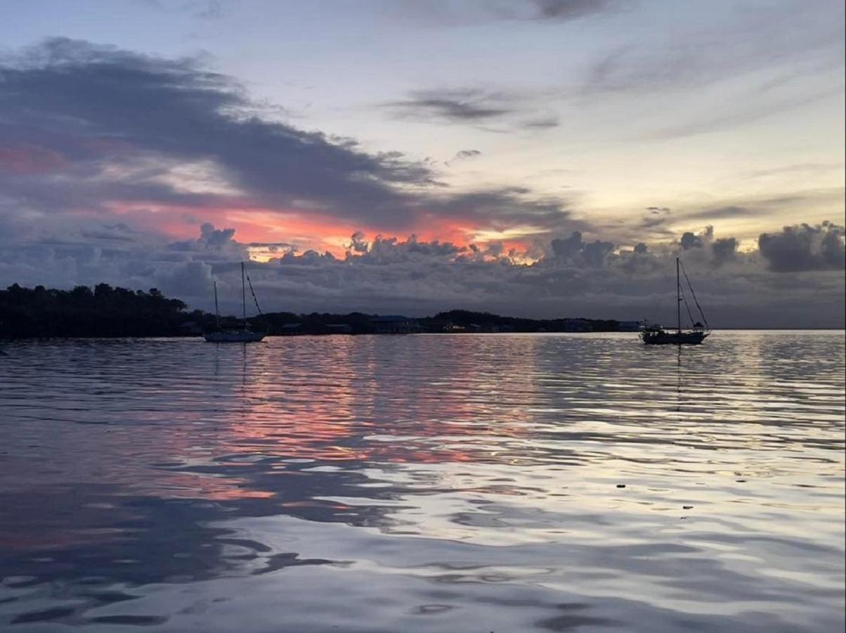 Villa Amaya โบกัสทาวน์ ภายนอก รูปภาพ