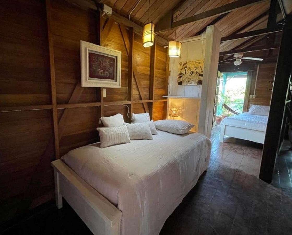 Villa Amaya โบกัสทาวน์ ภายนอก รูปภาพ