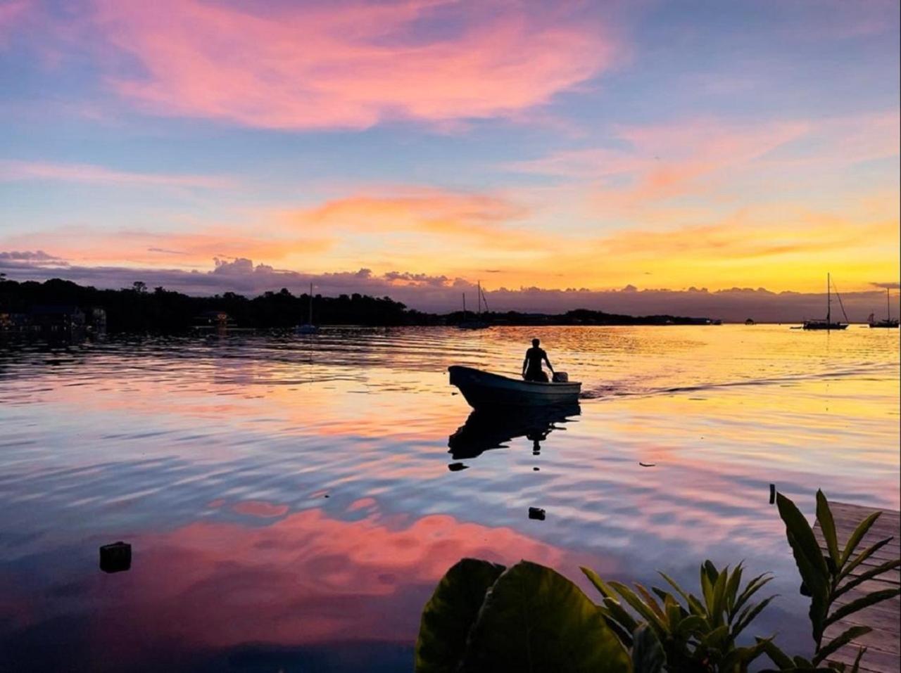 Villa Amaya โบกัสทาวน์ ภายนอก รูปภาพ