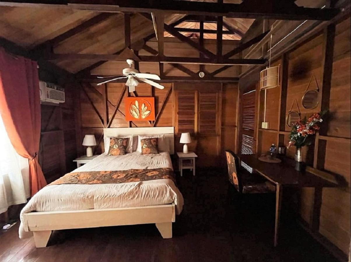 Villa Amaya โบกัสทาวน์ ภายนอก รูปภาพ
