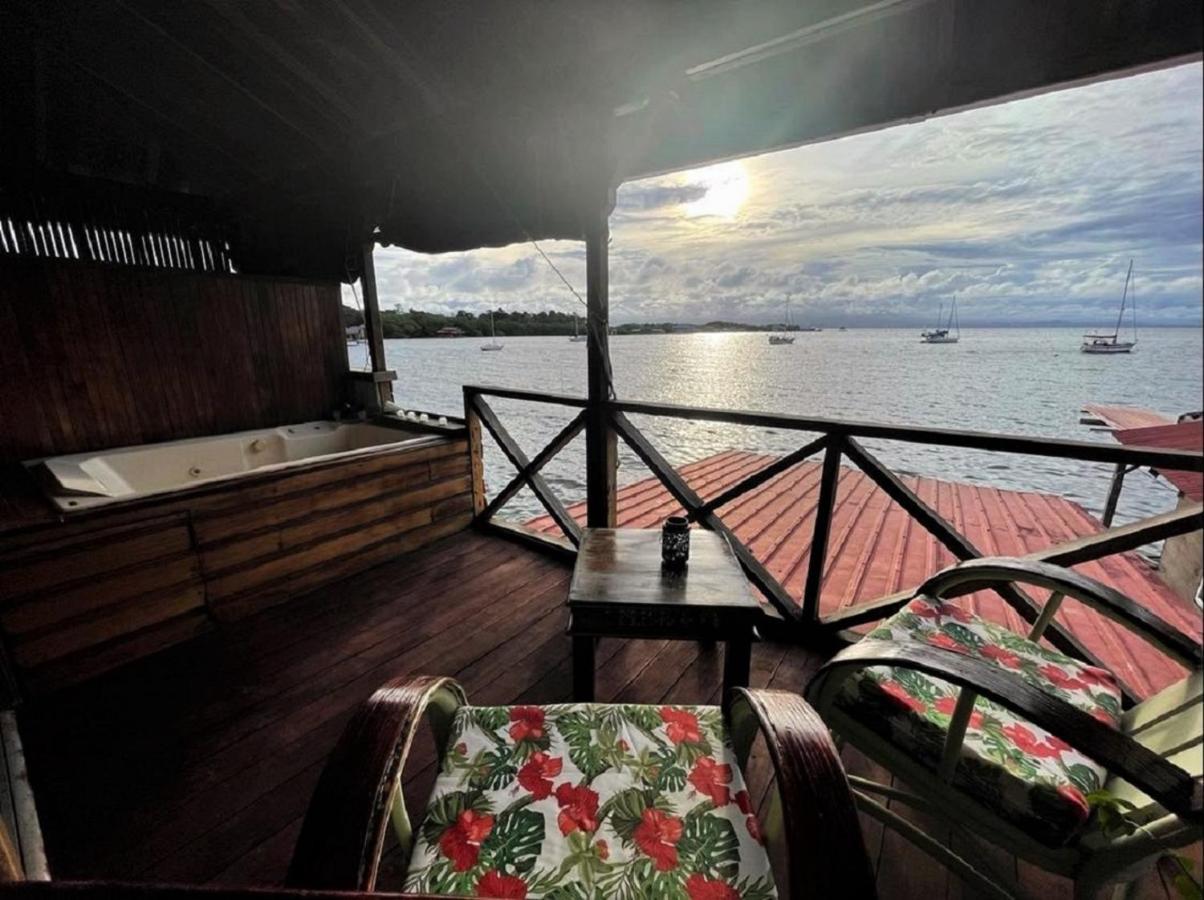 Villa Amaya โบกัสทาวน์ ภายนอก รูปภาพ