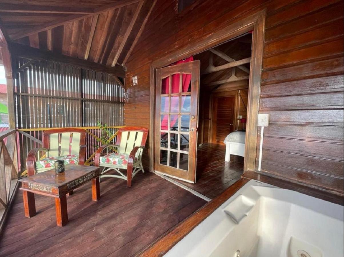 Villa Amaya โบกัสทาวน์ ภายนอก รูปภาพ