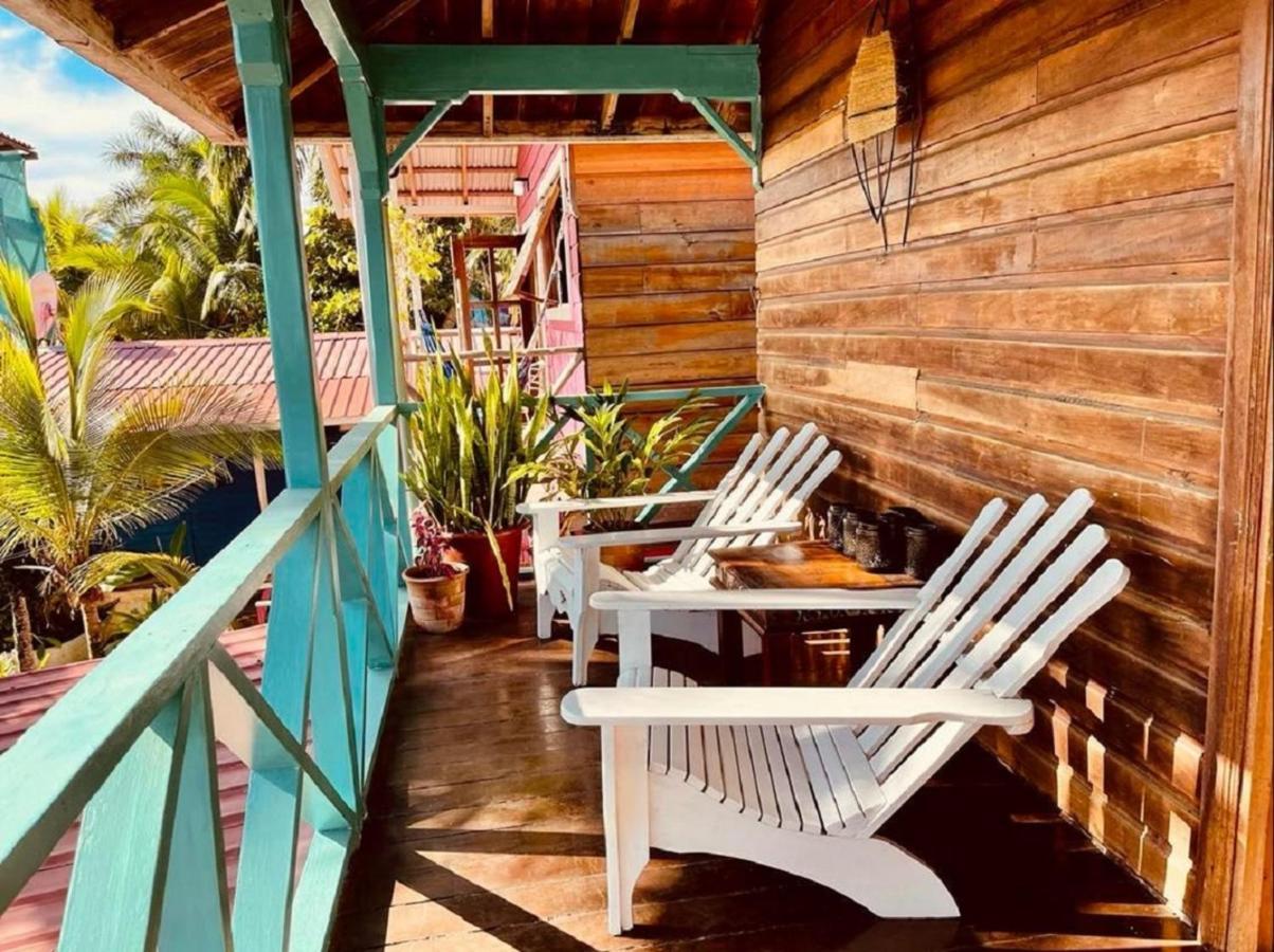Villa Amaya โบกัสทาวน์ ภายนอก รูปภาพ