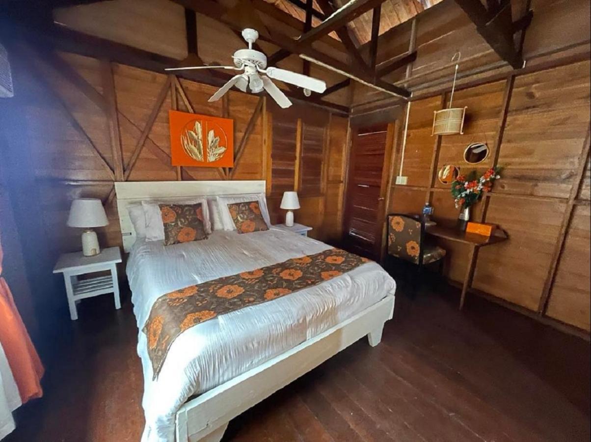 Villa Amaya โบกัสทาวน์ ภายนอก รูปภาพ