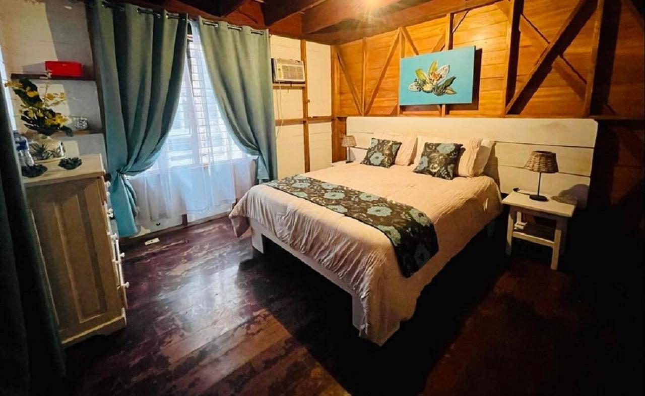 Villa Amaya โบกัสทาวน์ ภายนอก รูปภาพ